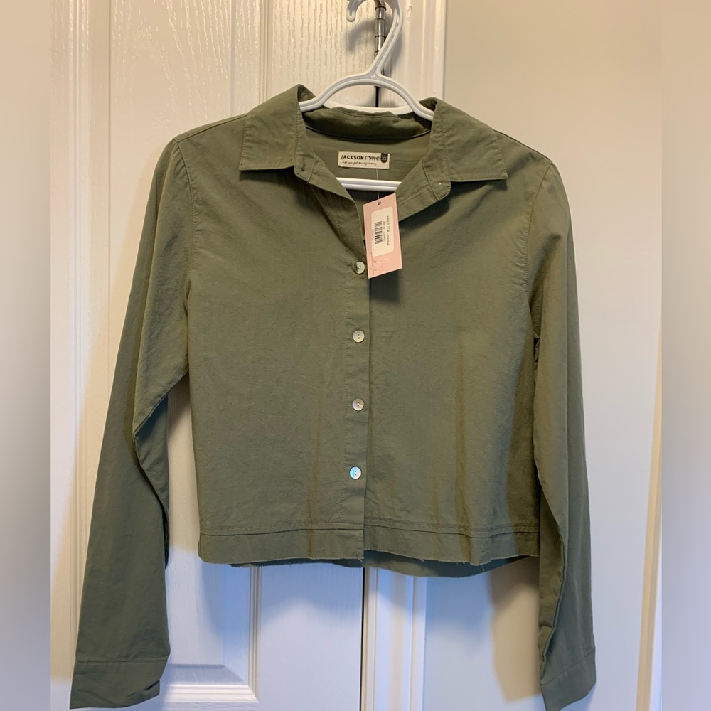 Jackson Rowe top NEW